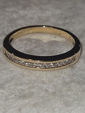 Vintage 14k Yellow Gold 15 Diamond Channel-Set  Band. 2.2 G Size 5